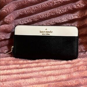 Kate Spade Two-Tone Black and Cream Wallet
